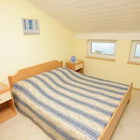 With A Swimming Pool Lovran, Opatija - 7694 Daire *